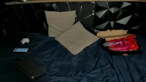 carlamarrinson online show from 02/22/25, 12:19