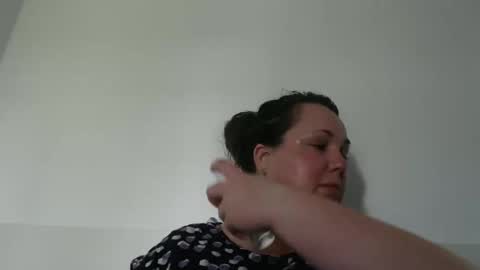 Snapshot of carlaruth chatting on 05/27/26, 02:36 Carlaruth online show from 05/27/26, 02:36