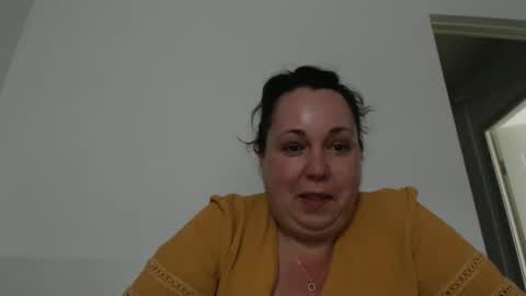Snapshot of carlaruth chatting on 05/29/26, 04:38 Carlaruth online show from 05/29/26, 04:38