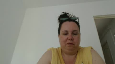 Snapshot of carlaruth chatting on 07/04/26, 04:07 Carlaruth online show from 07/04/26, 04:07