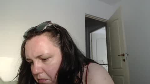 Snapshot of carlaruth chatting on 07/25/26, 04:37 Carlaruth online show from 07/25/26, 04:37