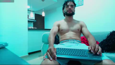 Snapshot of carlbadams96 chatting on 10/26/25, 10:47 sebasfit online show from 10/26/25, 10:47