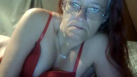 carleeswoman08 online show from 06/02/26, 11:45