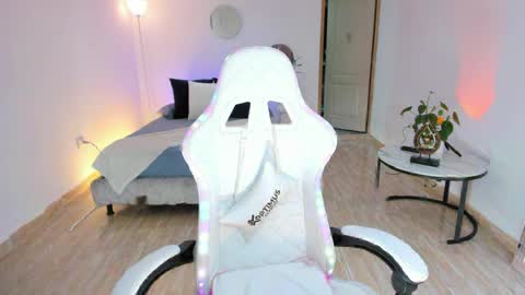 Snapshot of carleewinter chatting on 05/05/26, 01:57 Alejandra online show from 05/05/26, 01:57