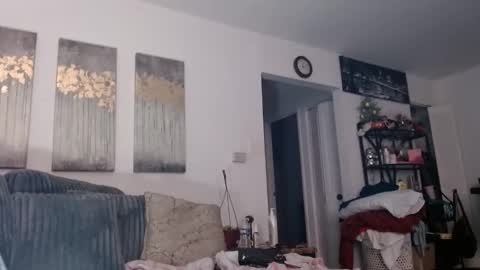 Snapshot of carliecreams chatting on 04/19/26, 12:48 Carlie online show from 04/19/26, 12:48