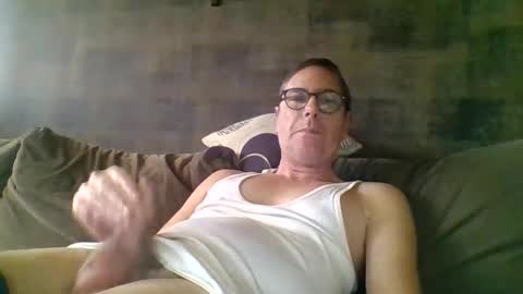 Snapshot of carlonebraska112233 chatting on 04/22/26, 04:19 carlonebraska112233 online show from 04/22/26, 04:19