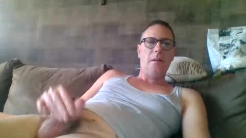 Snapshot of carlonebraska112233 chatting on 05/04/26, 01:51 carlonebraska112233 online show from 05/04/26, 01:51