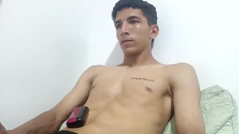 carlos682090 online show from 10/17/25, 06:21