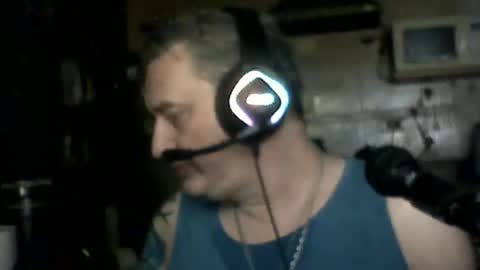 carlos712009 online show from 02/24/26, 04:32