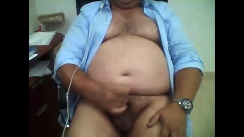 carlos8711 online show from 10/20/25, 03:56