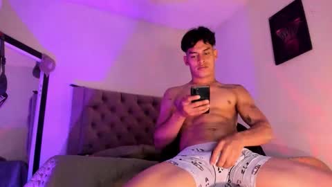 carloshero69 online show from 11/28/25, 09:17