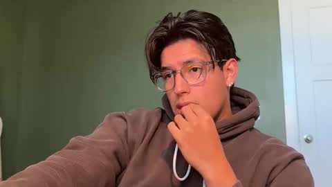 carlos online show from 12/01/25, 04:23