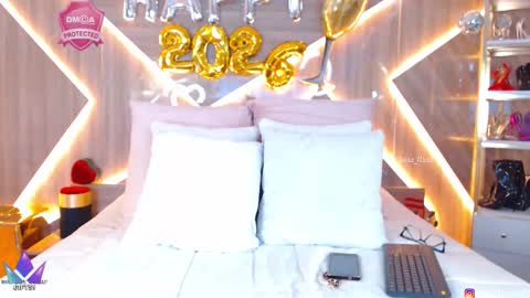 Carla Carla  I am sensual goddes and i was born for loveworshipping and enjoyment. online show from 01/08/26, 04:09