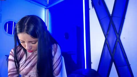 Snapshot of carloy777_ chatting on 04/28/26, 03:11 Carolay online show from 04/28/26, 03:11