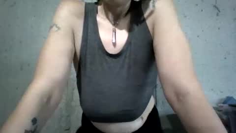 Carly Smiles online show from 01/04/25, 03:28