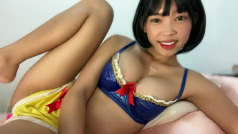 Snapshot of carmelasexmachinex chatting on 06/21/26, 03:09 carmela online show from 06/21/26, 03:09