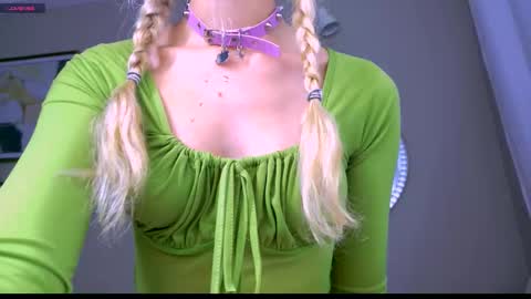 carmen__crybaby online show from 09/15/25, 02:00