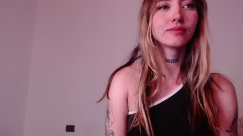 Snapshot of carmennrusso chatting on 07/30/26, 04:50 carmennrusso online show from 07/30/26, 04:50