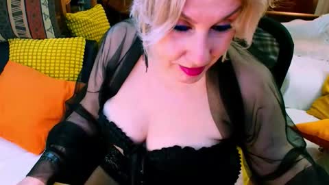 Carmen online show from 12/18/25, 09:04