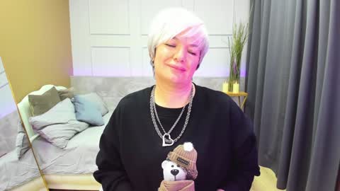 Carmen online show from 01/12/25, 11:58