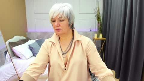 Carmen online show from 02/02/25, 03:43