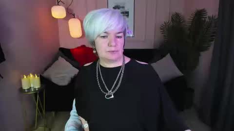 Carmen online show from 02/09/25, 11:04