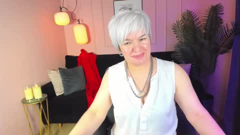 Carmen online show from 02/15/25, 04:03