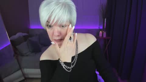 Carmen online show from 03/11/25, 03:26