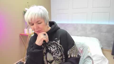 Carmen online show from 10/02/25, 09:11