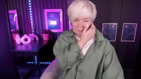 Carmen online show from 11/21/25, 09:24