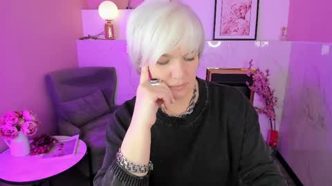 Carmen online show from 04/03/26, 08:51