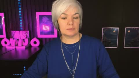 Carmen online show from 05/17/26, 08:49