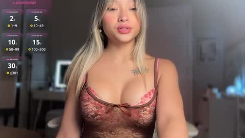 carmenxrose online show from 05/19/26, 02:51