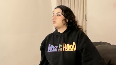 carmesix__ online show from 11/16/25, 07:03