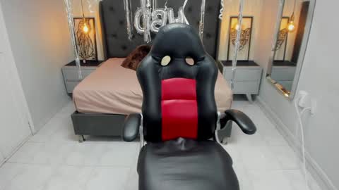 CARMILA online show from 04/13/26, 07:52