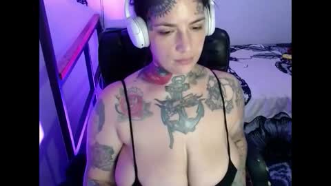 CARMILLA ROSS online show from 02/08/25, 04:25