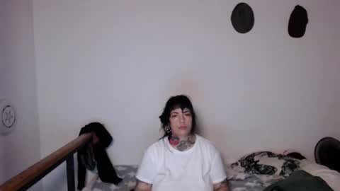 Snapshot of carmillaross chatting on 12/02/25, 11:26 CARMILLA ROSS online show from 12/02/25, 11:26