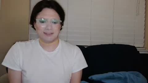 Snapshot of carnalflower95 chatting on 06/14/26, 03:30 Brooke online show from 06/14/26, 03:30