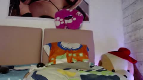 Snapshot of caro_milf_ chatting on 01/29/25, 09:12 Caro milf  online show from 01/29/25, 09:12