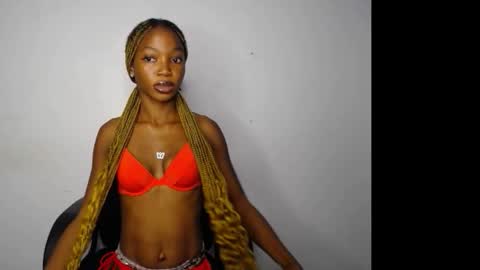 caroline online show from 11/10/25, 04:55