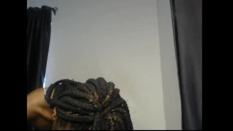 caroline online show from 04/18/26, 12:09