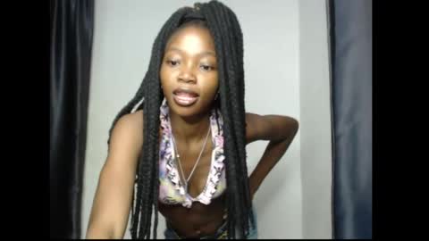 caroline online show from 04/19/26, 04:12