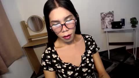 Snapshot of carol_linaxxx chatting on 12/08/24, 12:40 Carolina online show from 12/08/24, 12:40