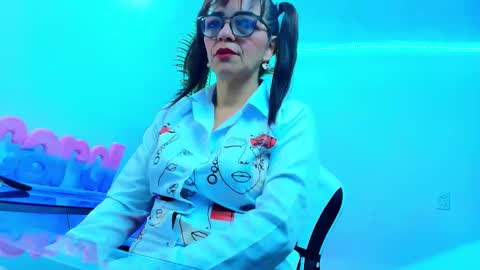 CAROL online show from 10/01/25, 10:43