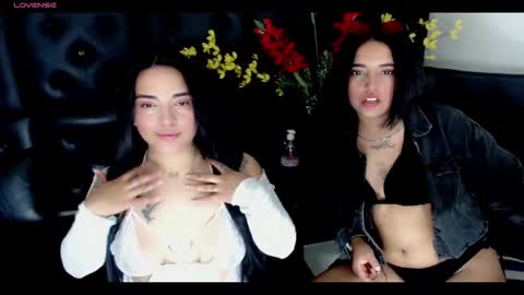 Carolaine01 online show from 03/05/25, 11:16