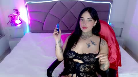 Carolaine01 online show from 10/24/25, 07:43