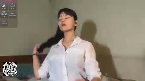 Kim online show from 02/02/26, 01:10