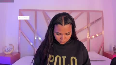 carolina_evannss online show from 11/12/25, 11:43