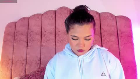 carolina_evannss online show from 02/10/26, 03:54