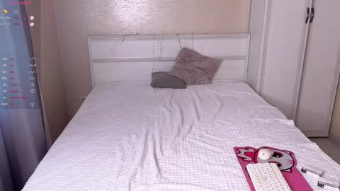 Snapshot of carolina_noreen chatting on 05/15/26, 03:57 carolina_noreen online show from 05/15/26, 03:57